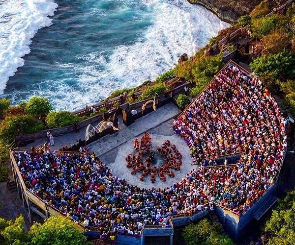 Uluwatu Kecak & Fire Dance (1)